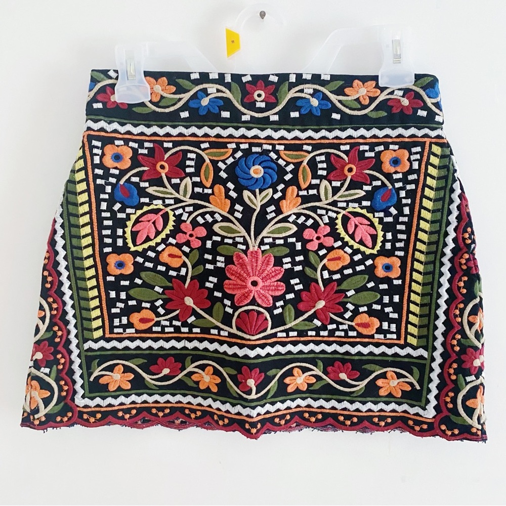 🔥SALE🔥 Bellisima Floral Embroidered Mini Skirt